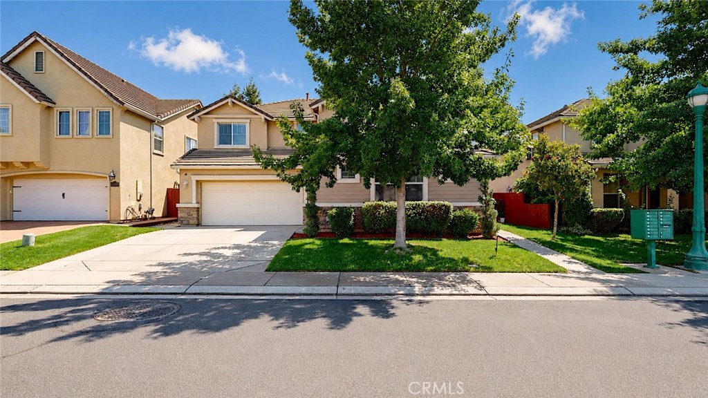 206 River Pointe, Waterford, CA 95386