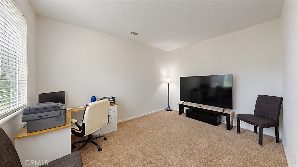 206 River Pointe, Waterford, CA 95386
