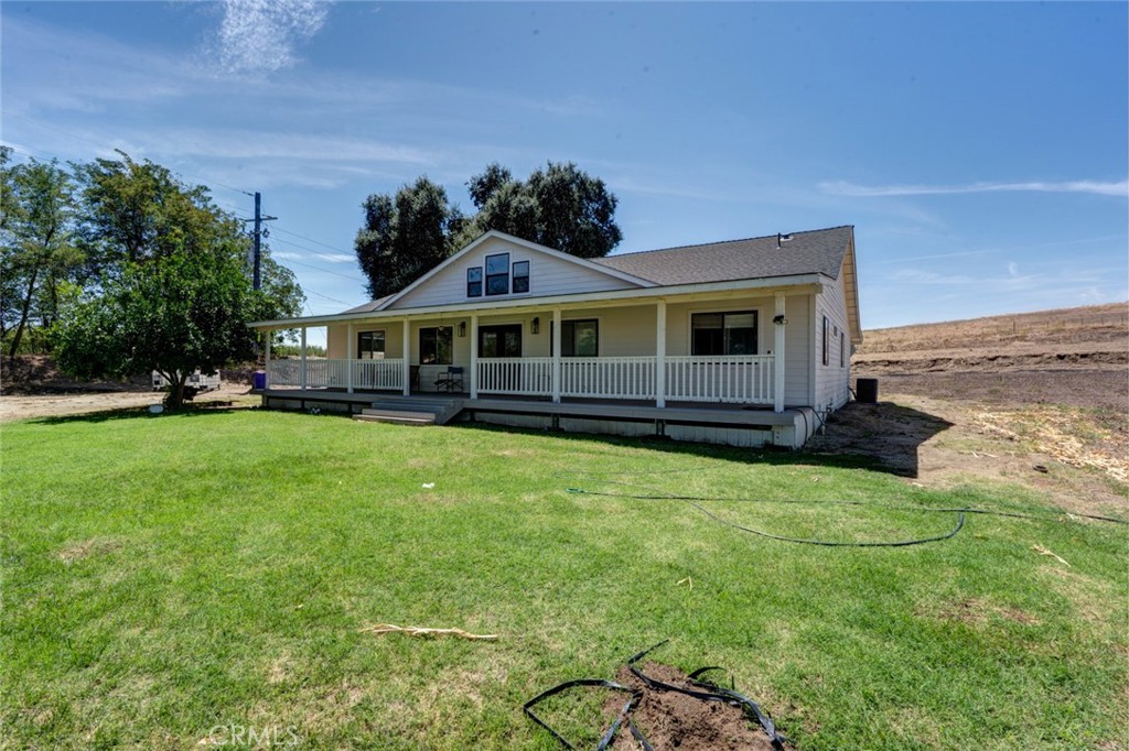 561 Rushing Rd, Waterford, CA 95386