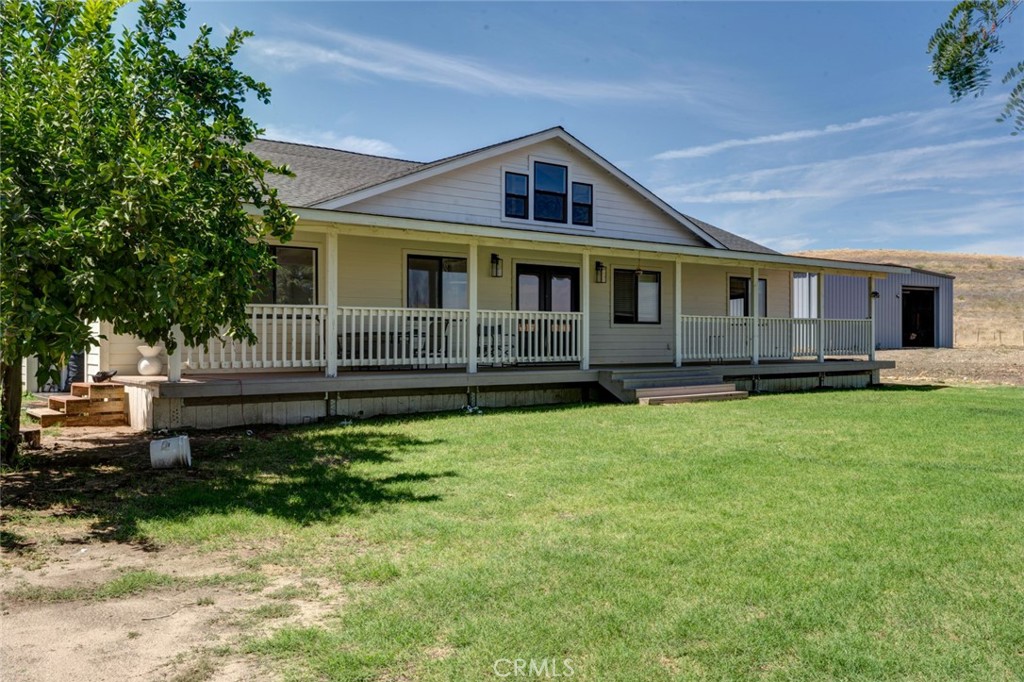561 Rushing Rd, Waterford, CA 95386