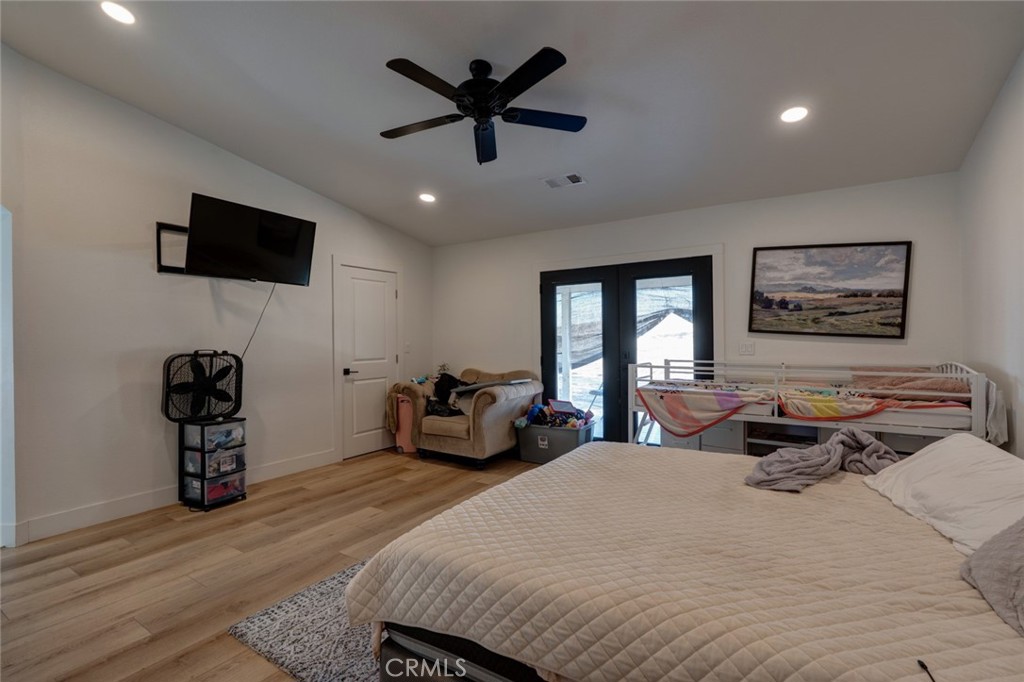 561 Rushing Rd, Waterford, CA 95386