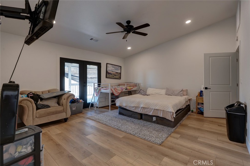 561 Rushing Rd, Waterford, CA 95386