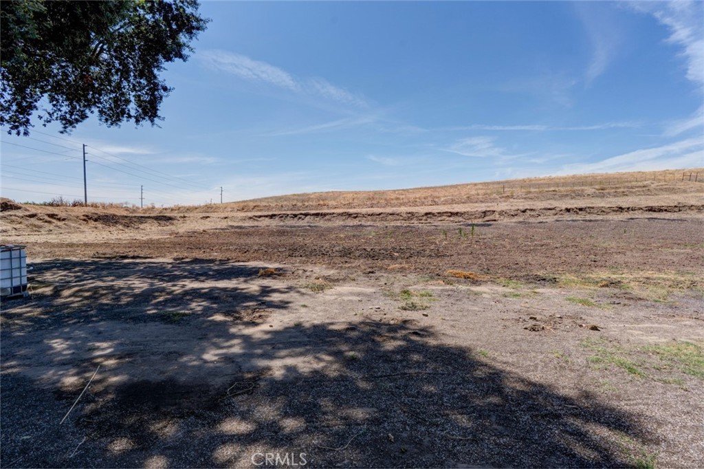561 Rushing Rd, Waterford, CA 95386