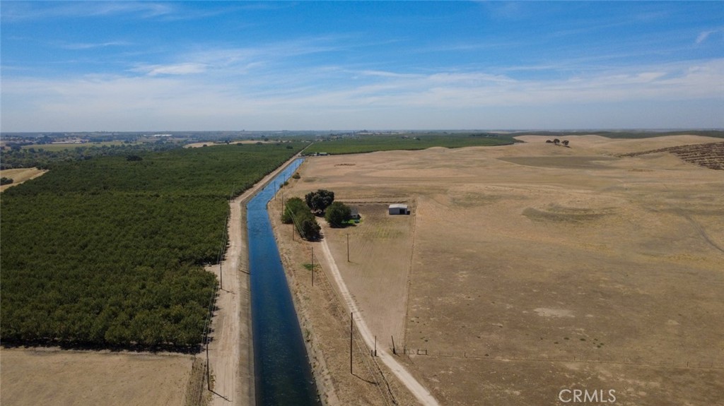 561 Rushing Rd, Waterford, CA 95386