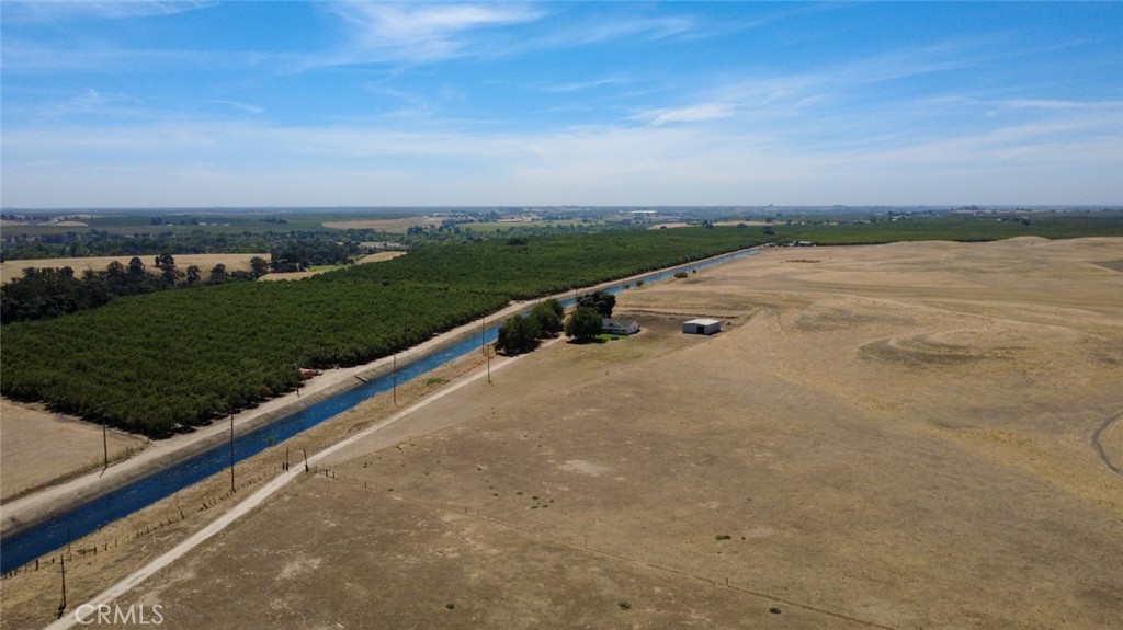 561 Rushing Rd, Waterford, CA 95386