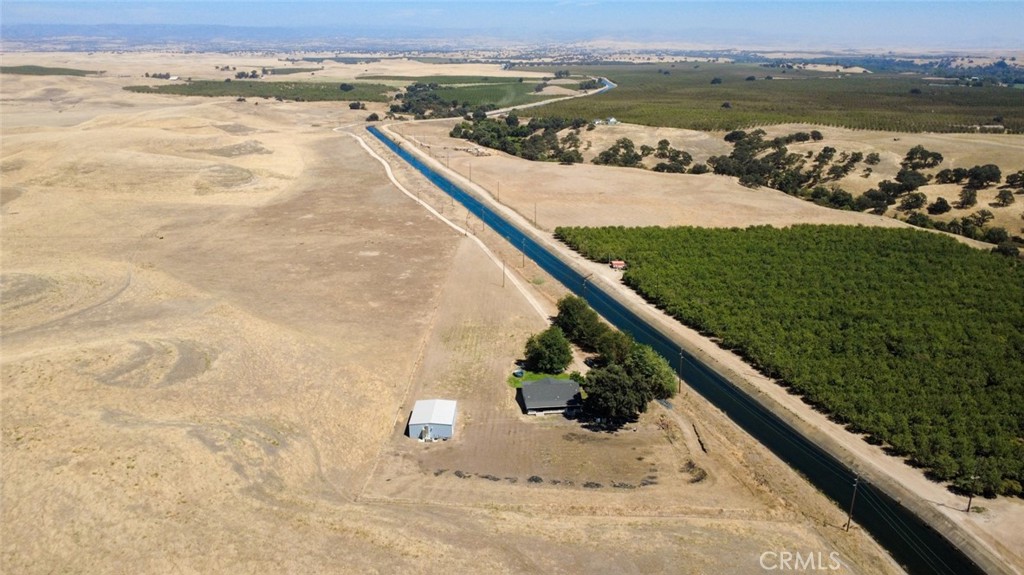561 Rushing Rd, Waterford, CA 95386