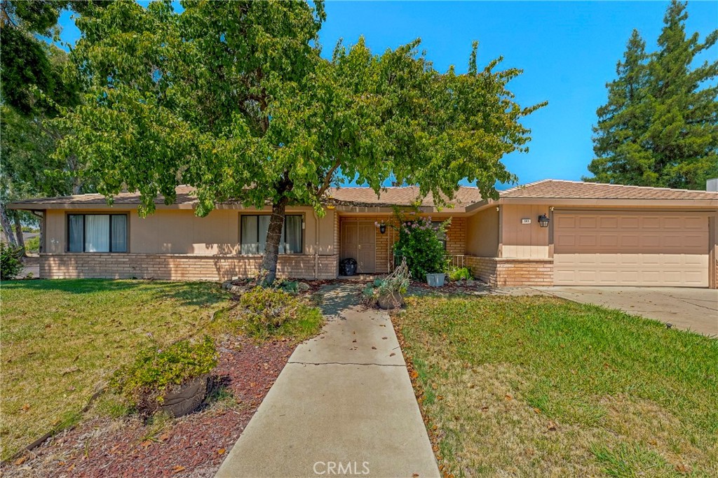 587 W Donna Dr, Merced, CA 95348