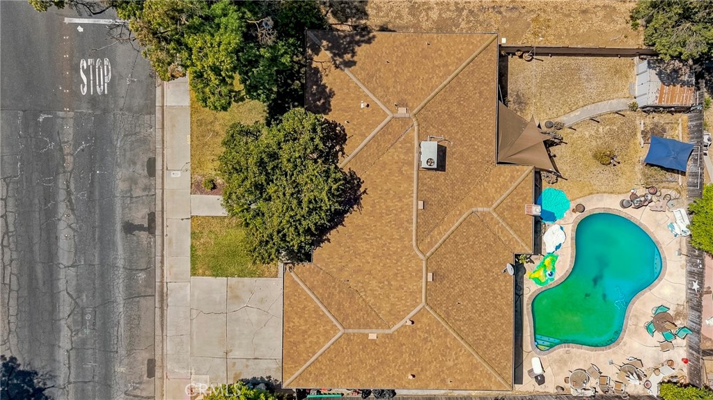 587 W Donna Dr, Merced, CA 95348