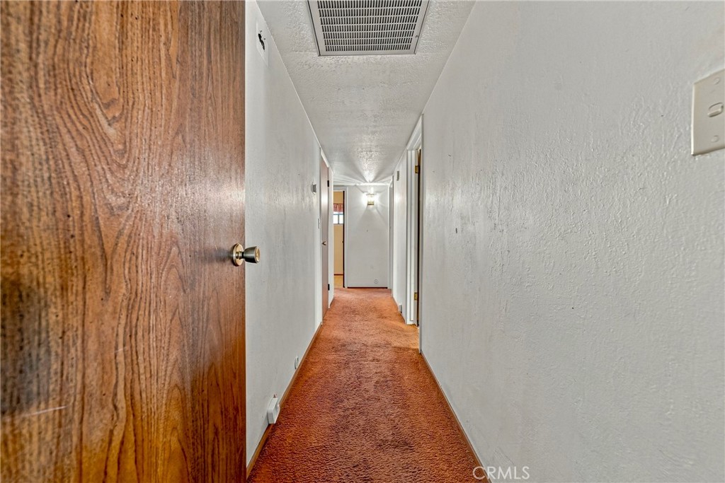 587 W Donna Dr, Merced, CA 95348