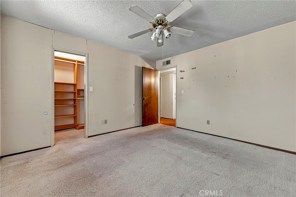 587 W Donna Dr, Merced, CA 95348