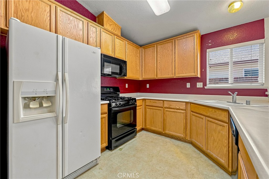 241 Brimmer Rd, Merced, CA 95341