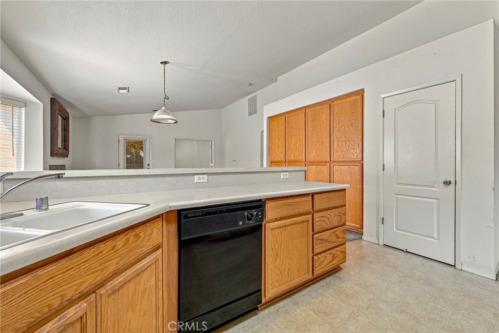 241 Brimmer Rd, Merced, CA 95341