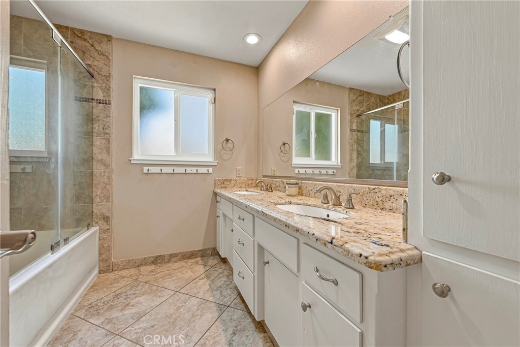 1961 Heather Ct, Merced, CA 95340