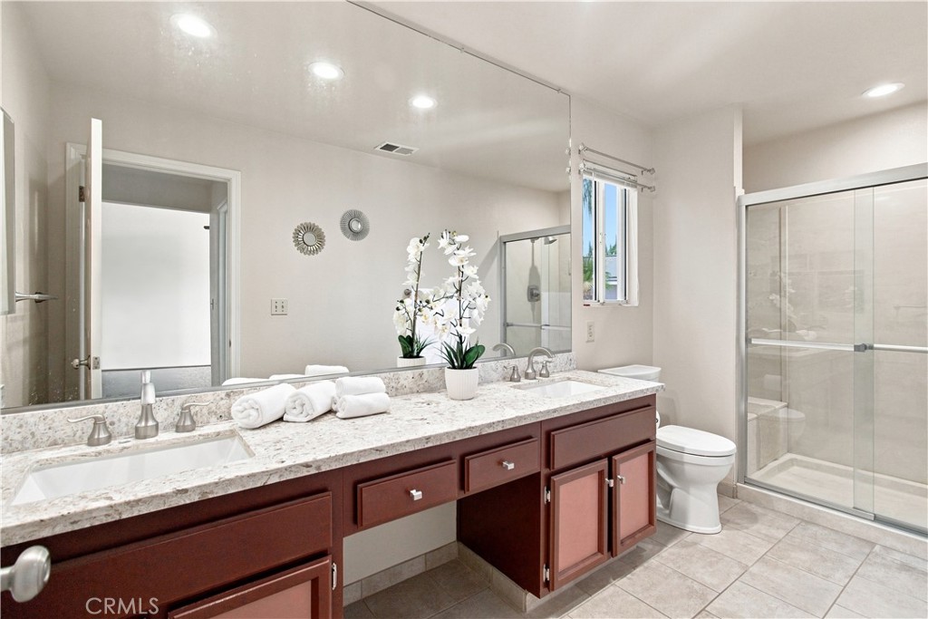 1602 Acacia Ct, Chowchilla, CA 93610