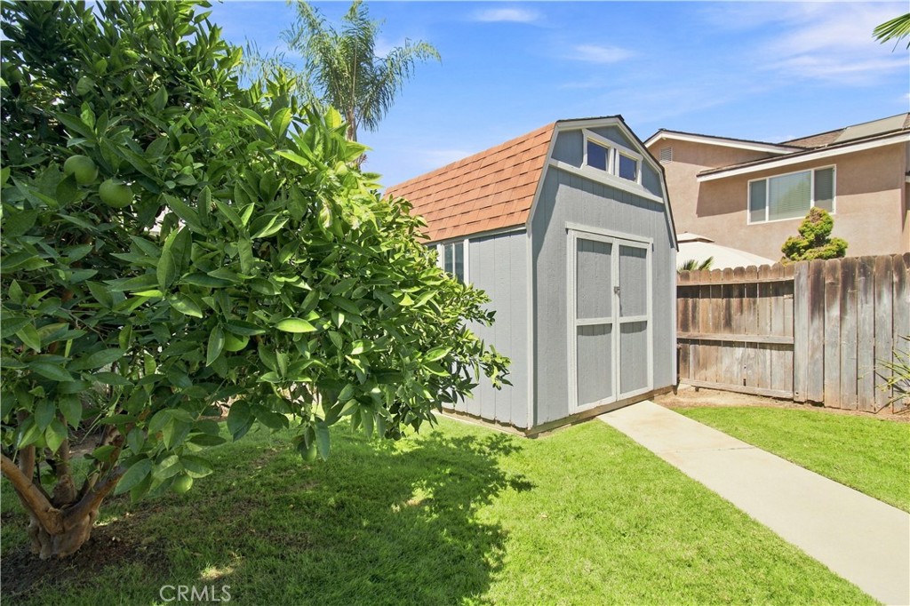 1602 Acacia Ct, Chowchilla, CA 93610