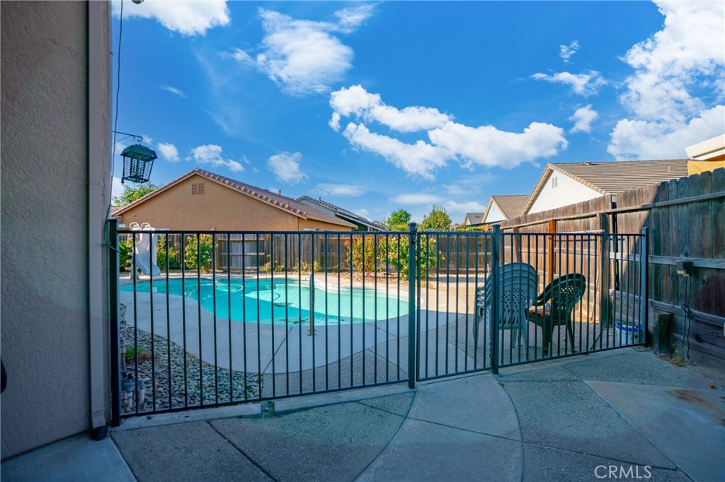 2480 Boulder Dr, Atwater, CA 95301
