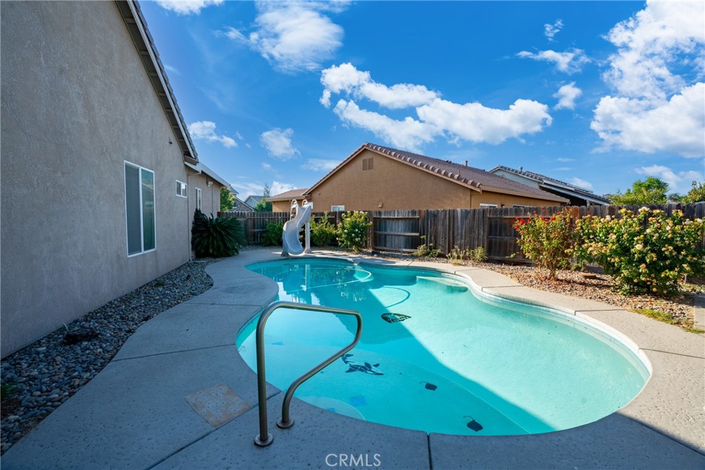 2480 Boulder Dr, Atwater, CA 95301