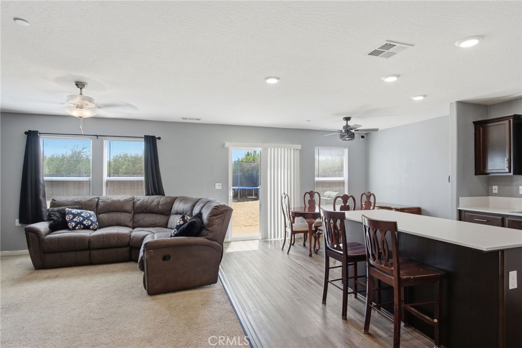 670 Elizabeth Ct, Merced, CA 95341