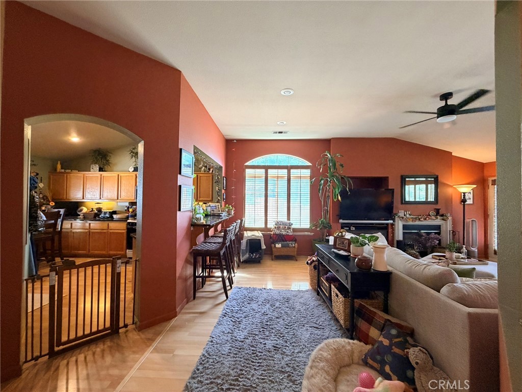 1940 Silverado, Merced, CA 95340