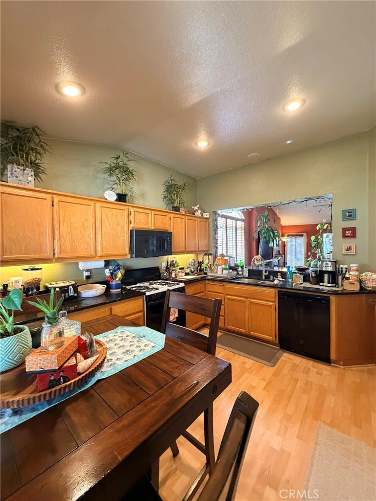 1940 Silverado, Merced, CA 95340