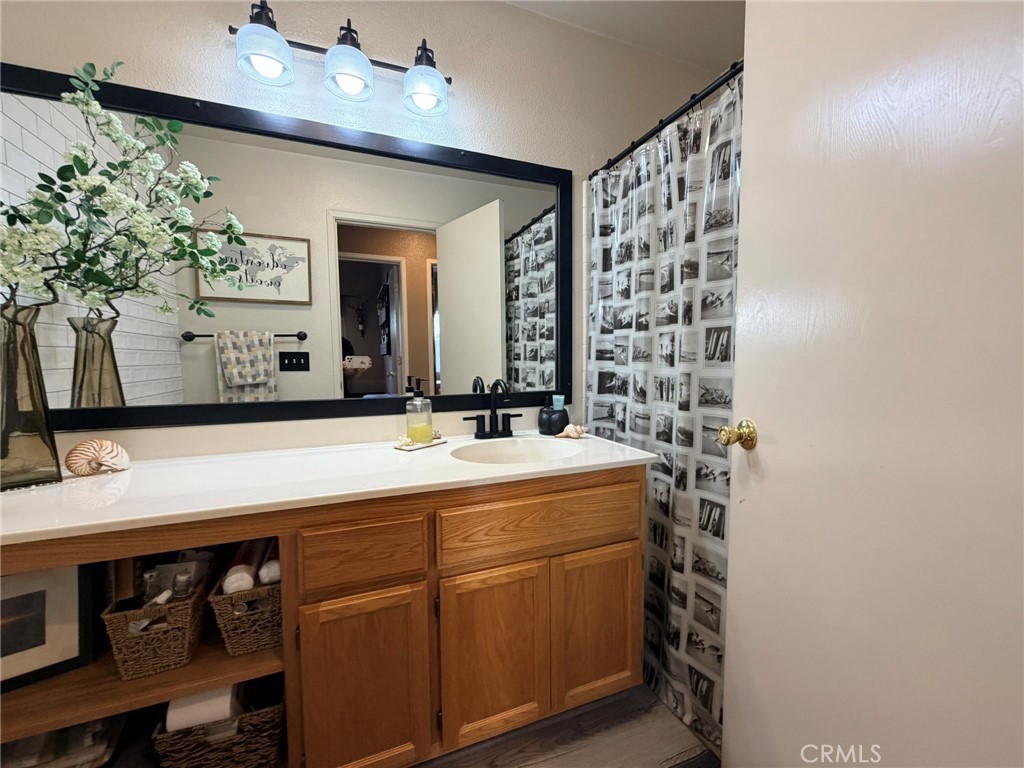 1940 Silverado, Merced, CA 95340