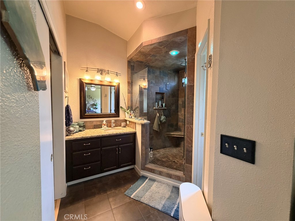 1940 Silverado, Merced, CA 95340