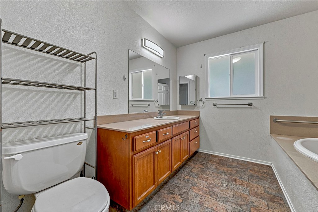 2235 Dunn, Merced, CA 95340