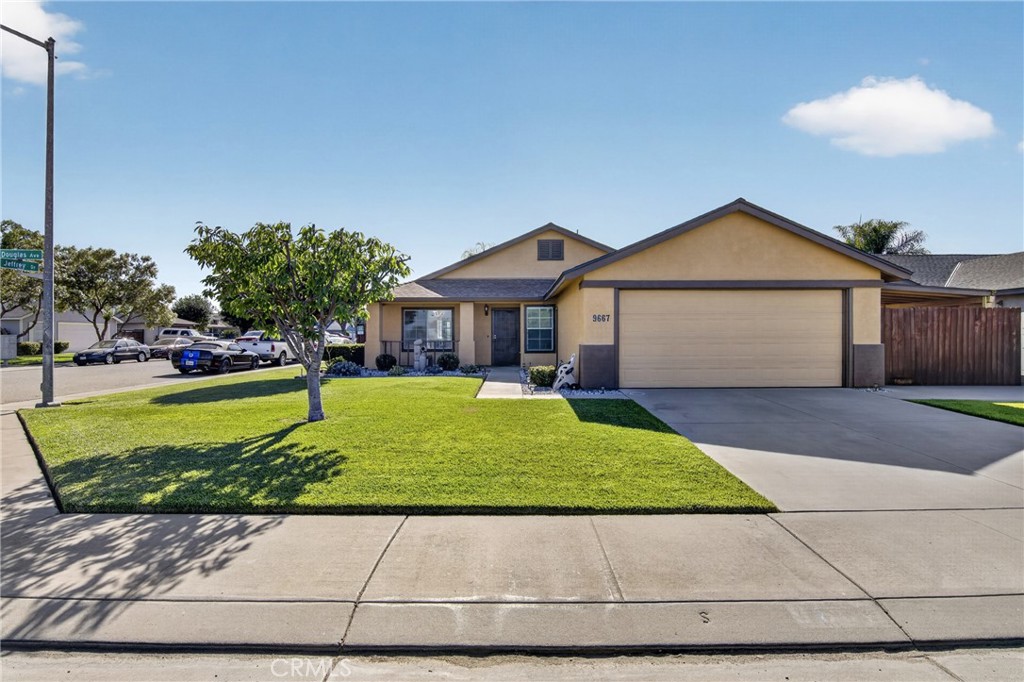 9667 Douglas Ave, Delhi, CA 95315