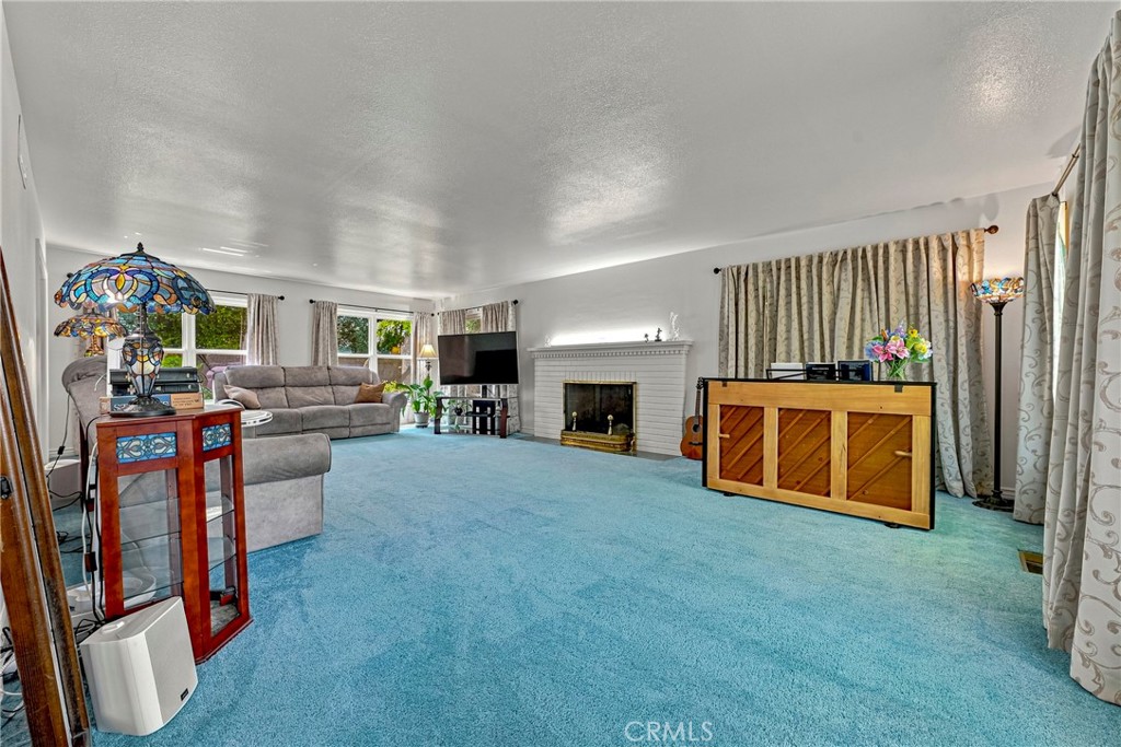 1012 Wyoming, Merced, CA 95340