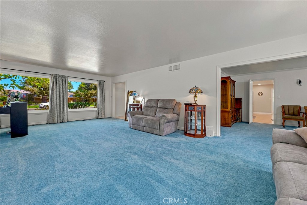 1012 Wyoming, Merced, CA 95340