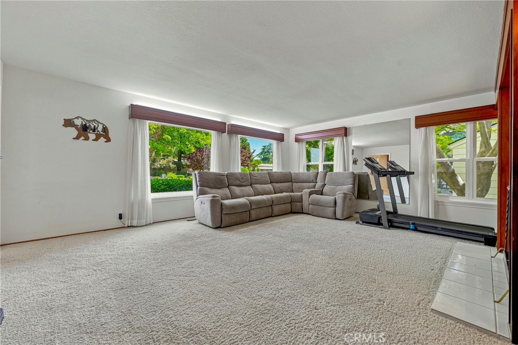 1012 Wyoming, Merced, CA 95340