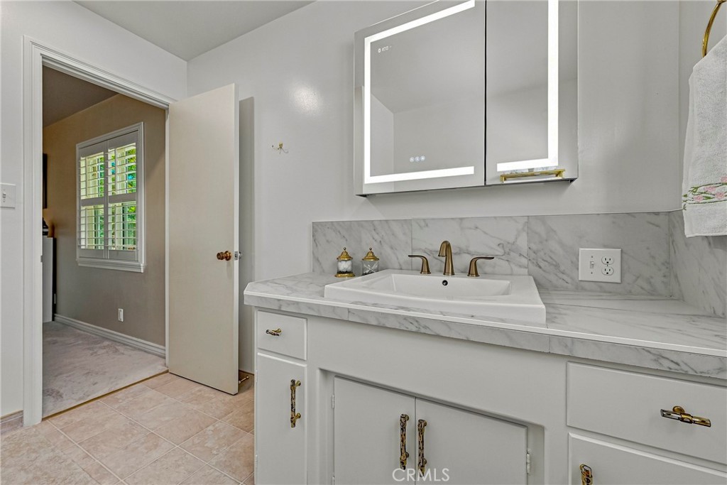 1012 Wyoming, Merced, CA 95340