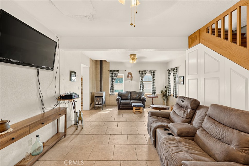 23598 Road 15 3/4, Chowchilla, CA 93610