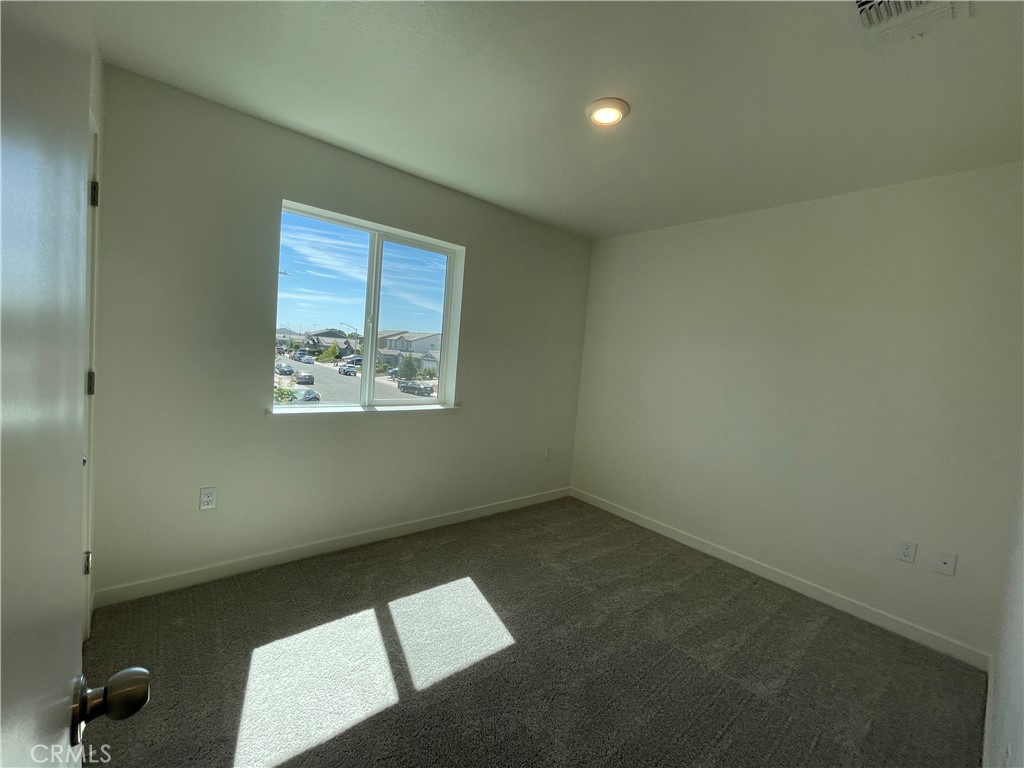 713 Stone Ridge West Ave, Merced, CA 95341