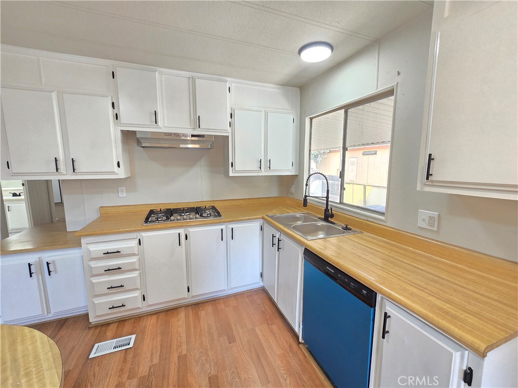 2621 Prescott Rd, Modesto, CA 95350