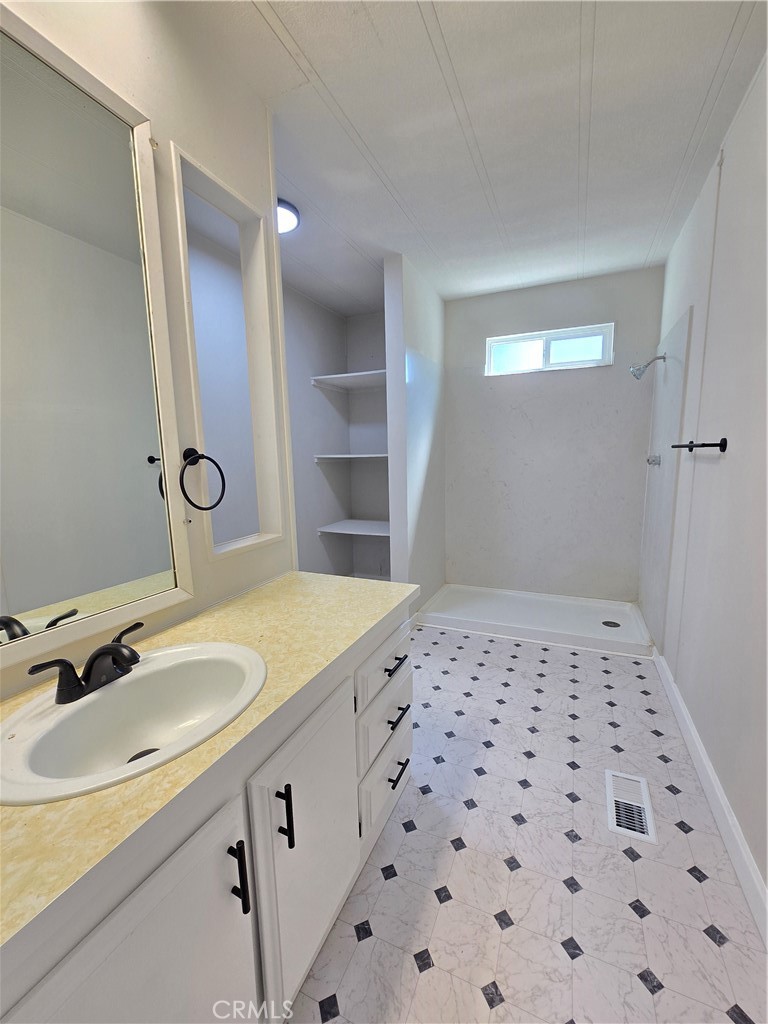 2621 Prescott Rd, Modesto, CA 95350