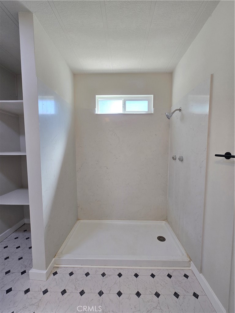 2621 Prescott Rd, Modesto, CA 95350