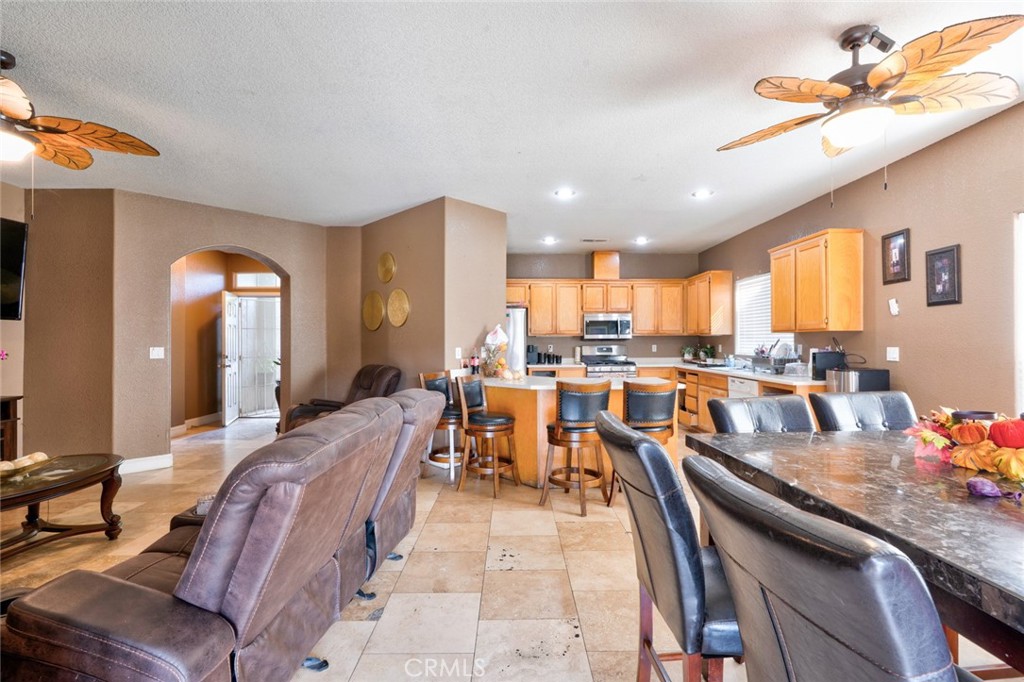 6561 Alyssa Dr, Winton, CA 95388