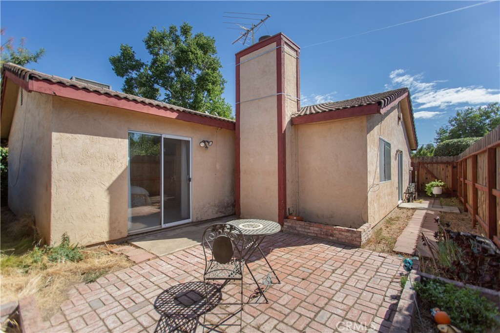 805 Perlette, Modesto, CA 95356