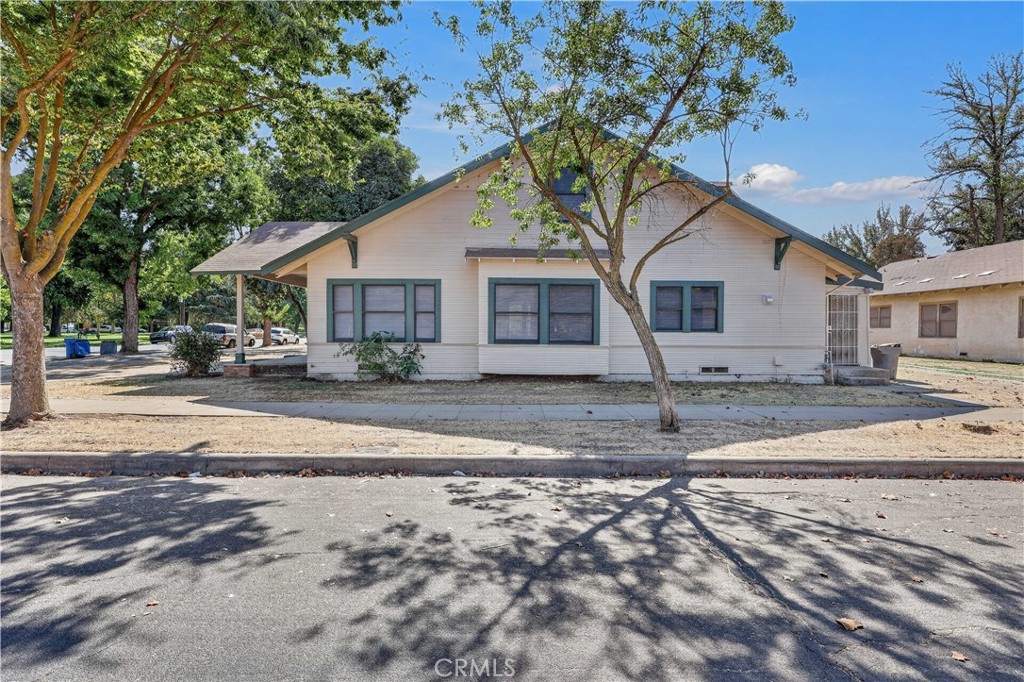 2045 O St, Merced, CA 95340