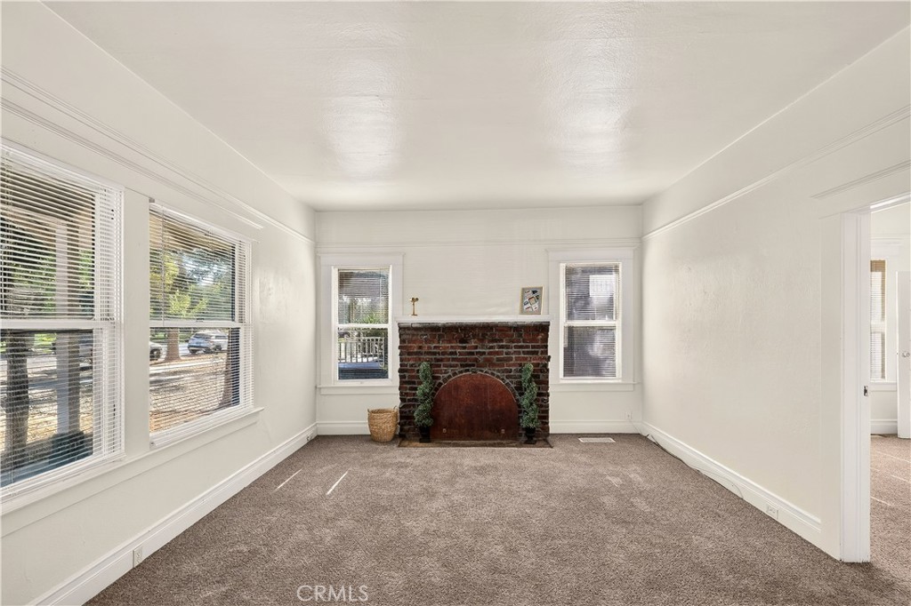 2045 O St, Merced, CA 95340