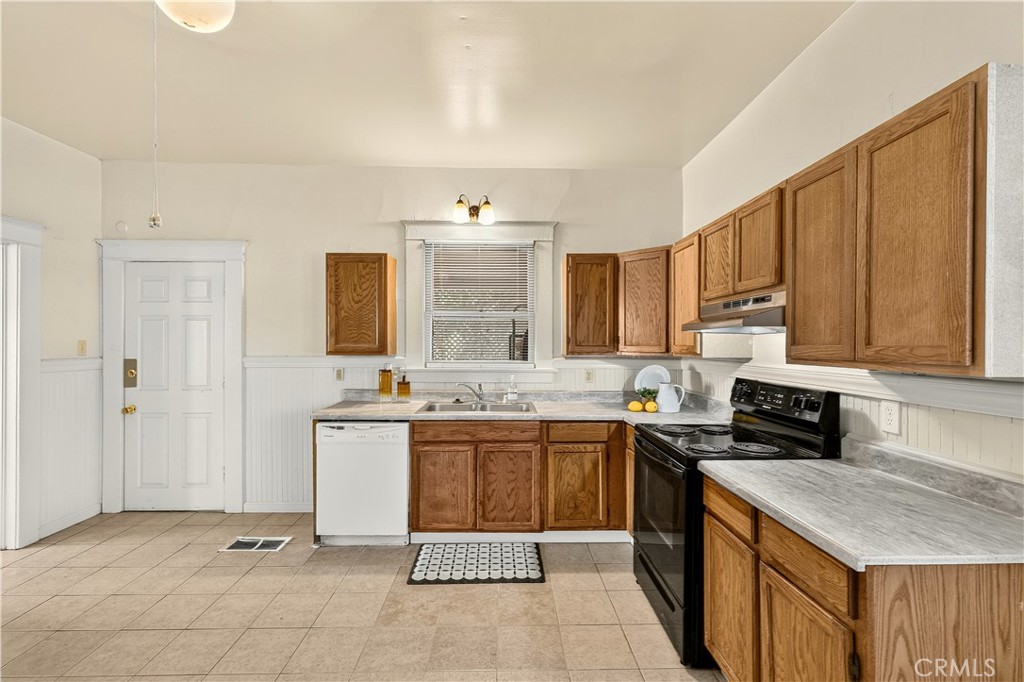 2045 O St, Merced, CA 95340