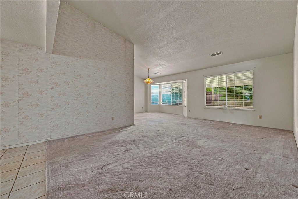 1174 Granite Ct, Merced, CA 95340