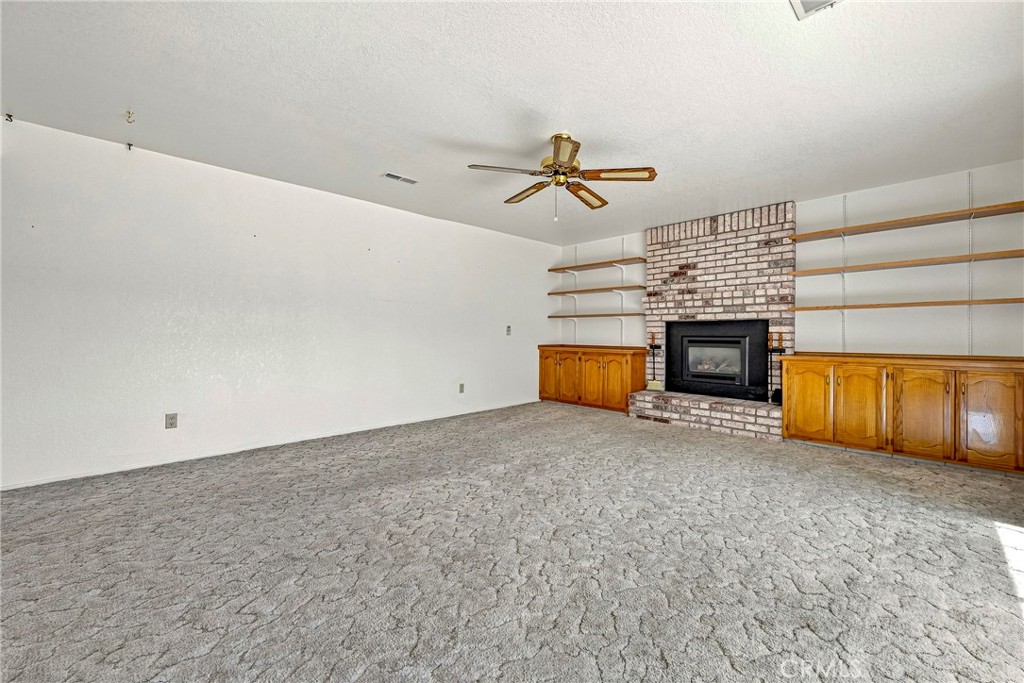 1174 Granite Ct, Merced, CA 95340