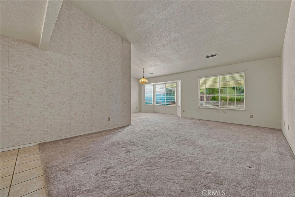 1174 Granite Ct, Merced, CA 95340