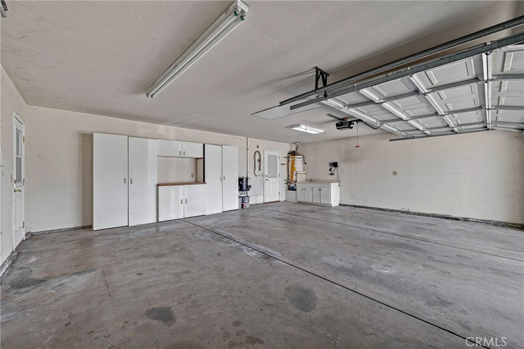 1174 Granite Ct, Merced, CA 95340