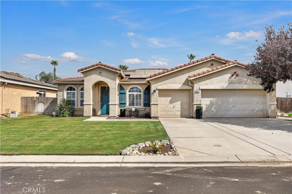 9020 Hunters Creek Way, Chowchilla, CA 93610