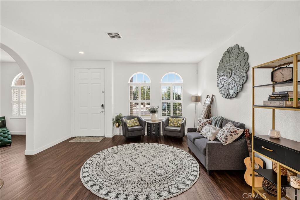 9020 Hunters Creek Way, Chowchilla, CA 93610