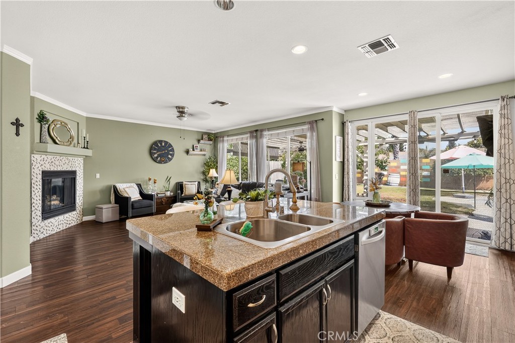9020 Hunters Creek Way, Chowchilla, CA 93610