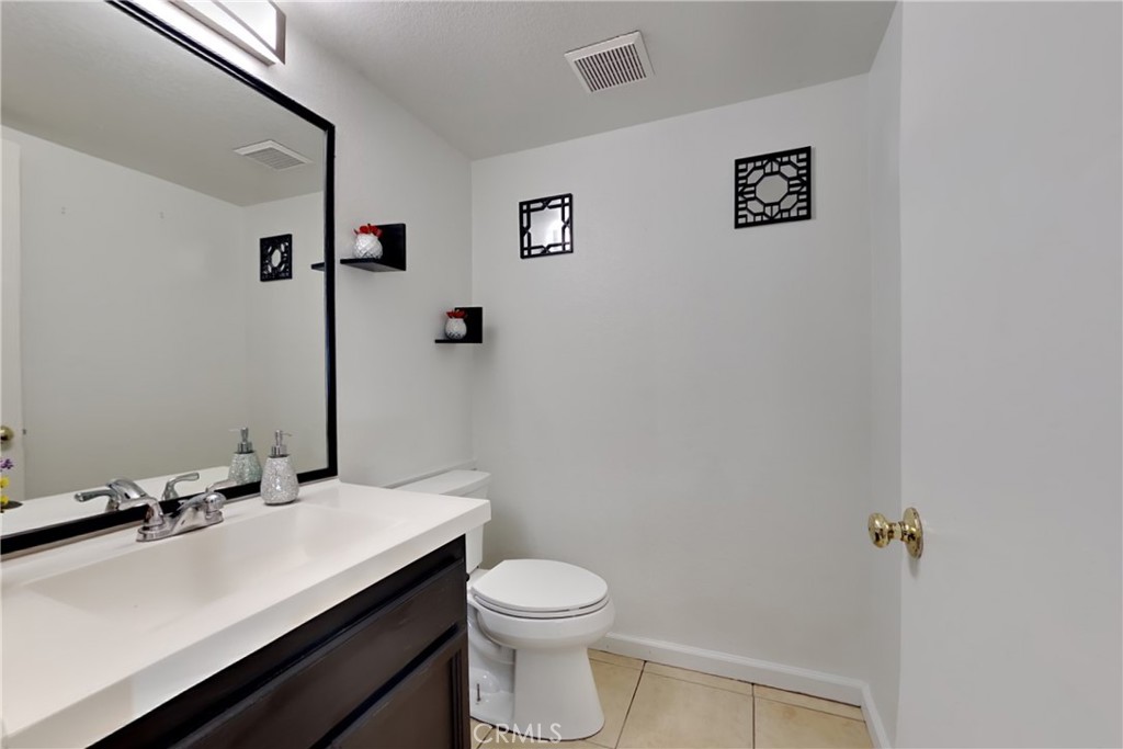 1219 Mohr Cir, Manteca, CA 95337